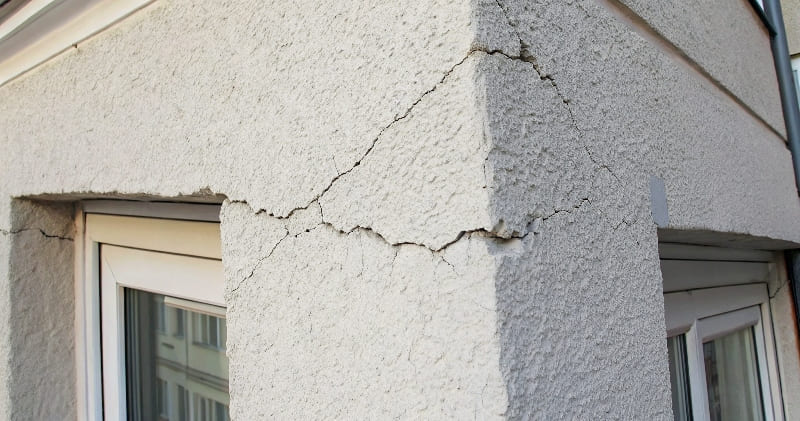 fissure sur une facade